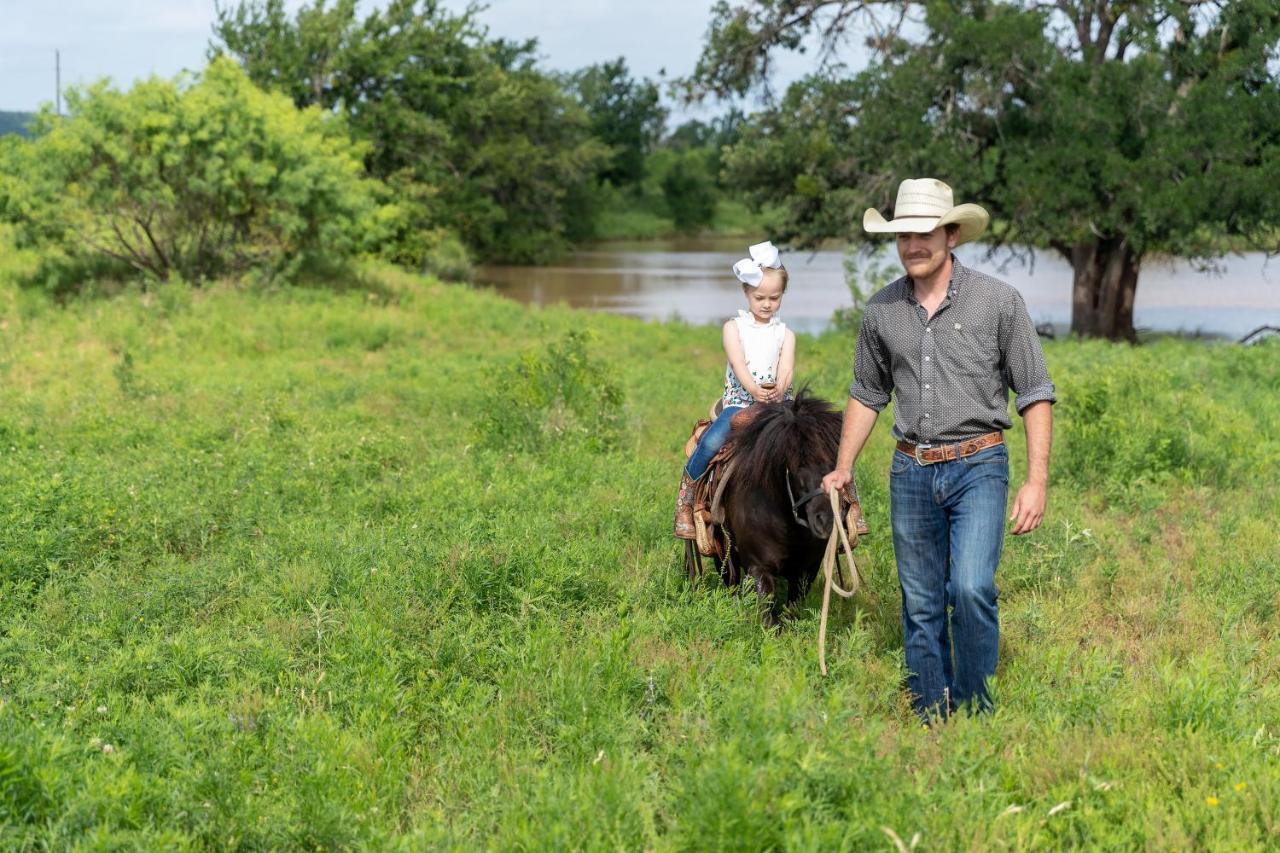 Wildcatter Ranch And Resort Graham Екстер'єр фото