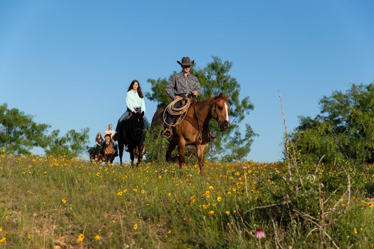 Wildcatter Ranch And Resort Graham Екстер'єр фото
